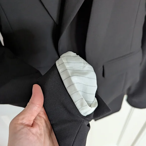 BCBGMaxAzria Women's Elegant Black Blazer Suit Jacket Size XXS - Picture 9 of 14